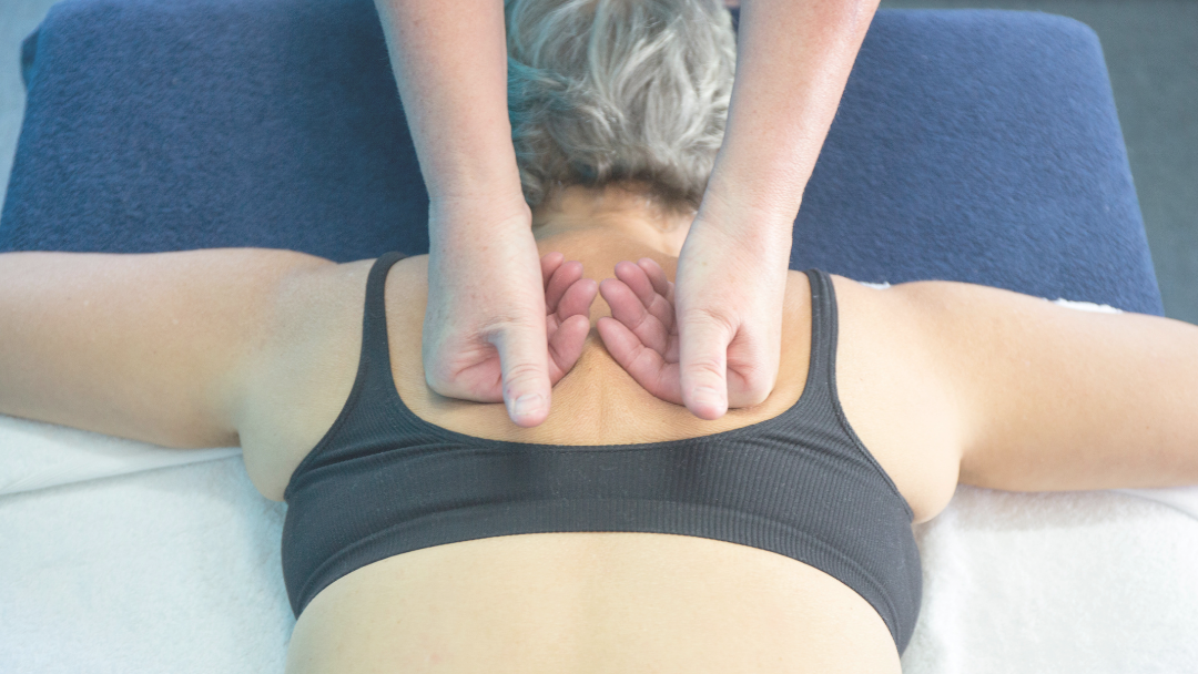 Read more about the article How does Remedial Massage Help with Posture?